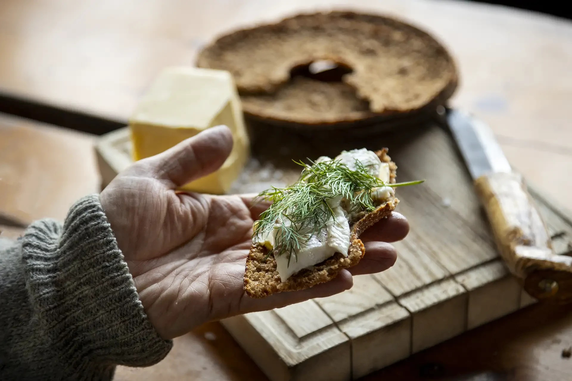 Finnisches Roggenbrot mit Wildfisch