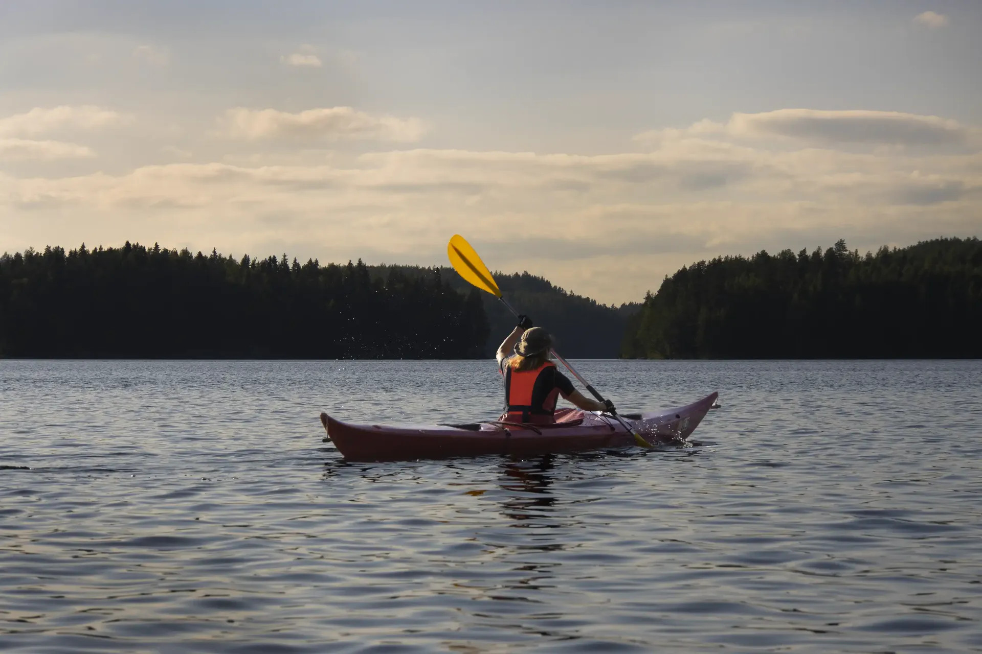 Mit dem Kajak im Nationalpark Kolovesi